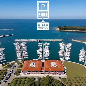 Boutique Nautica - & Wellness, Free Parking, Pet Friendly **** Novigrad (Istria)